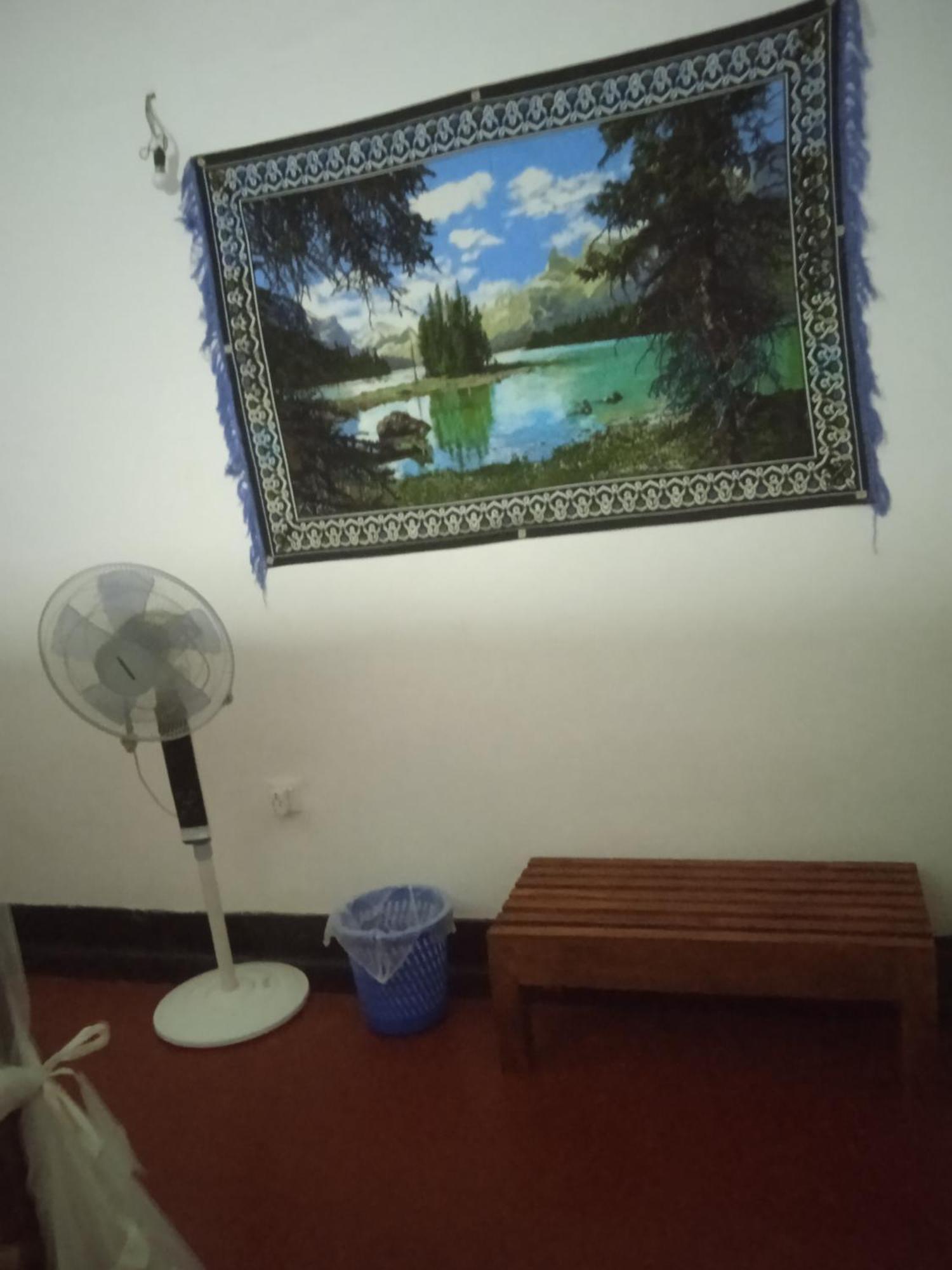 Sanaya Homestay تانجالي الغرفة الصورة