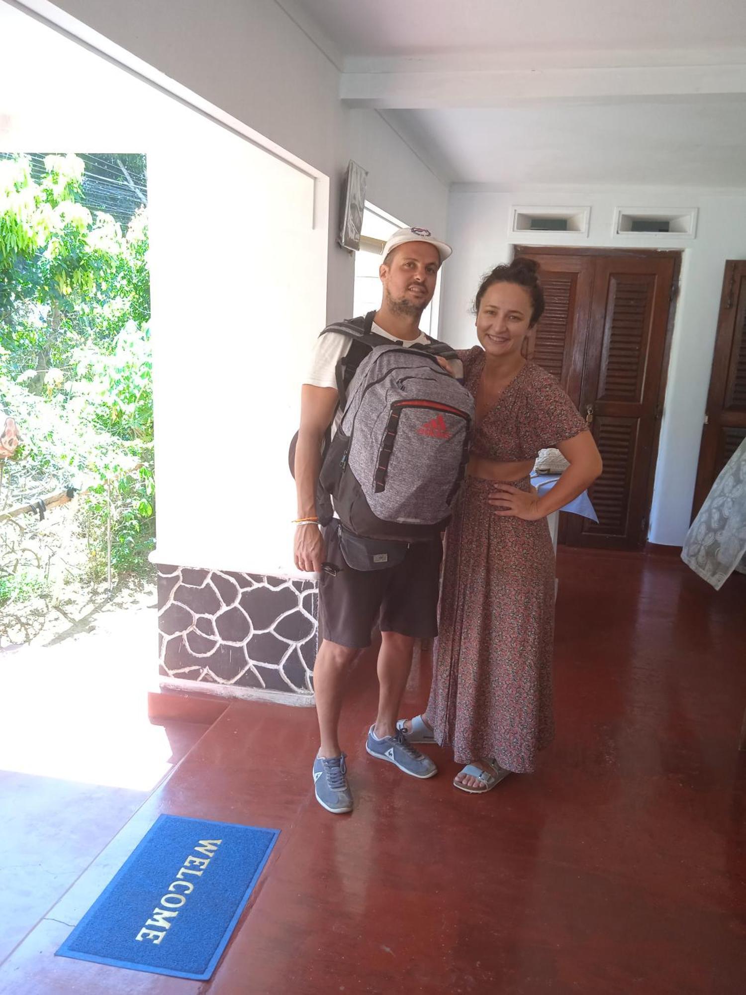 Sanaya Homestay تانجالي الغرفة الصورة